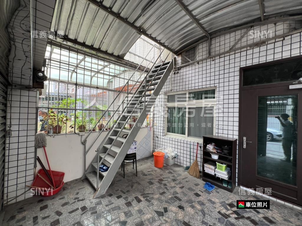 近公所朝東南裝潢透天房屋室內格局與周邊環境