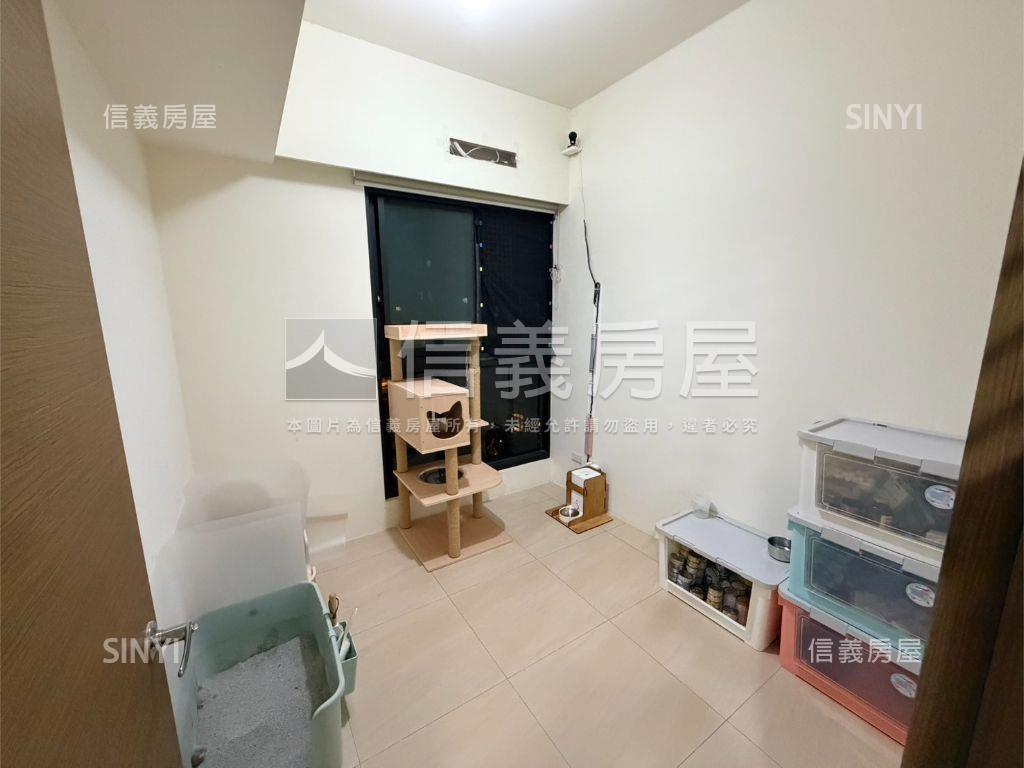 環宇市溫馨三房平車房屋室內格局與周邊環境