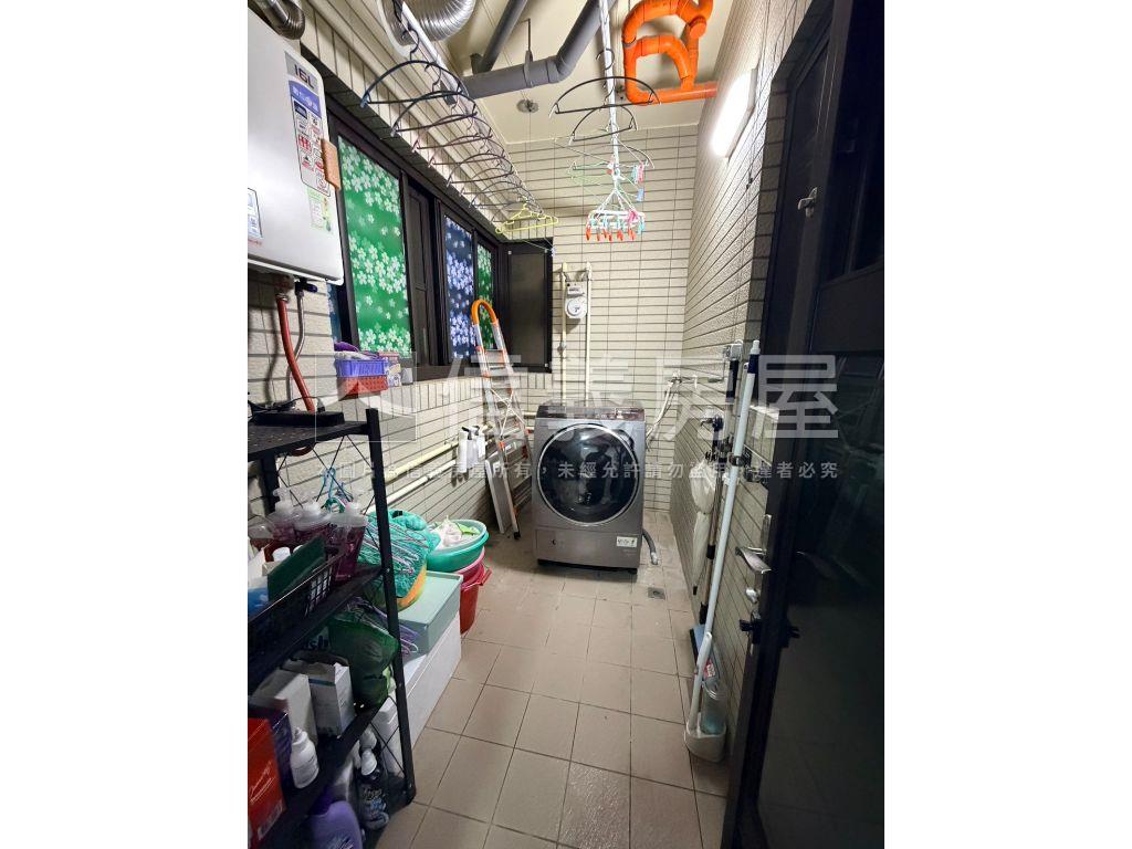 環宇市溫馨三房平車房屋室內格局與周邊環境