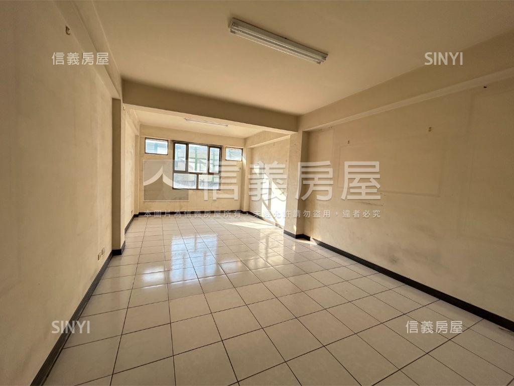 公益文心路旁金透店房屋室內格局與周邊環境