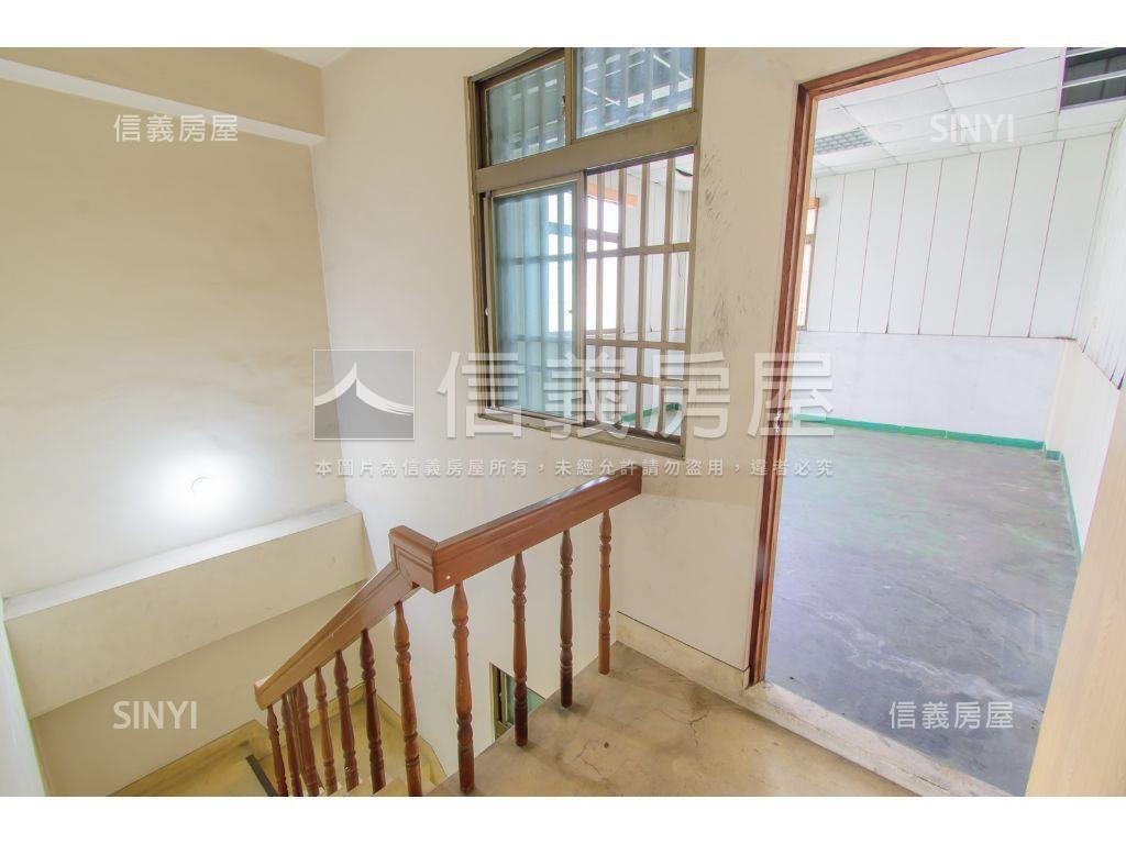 公益文心路旁金透店房屋室內格局與周邊環境