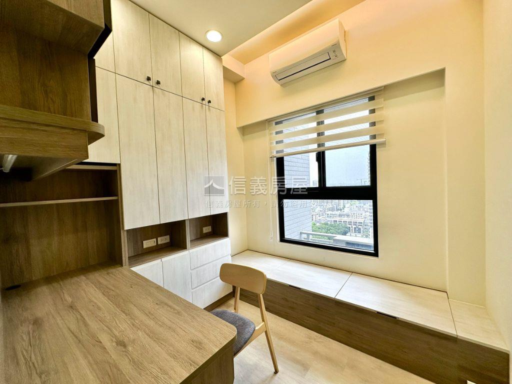 心悅高樓精裝稀有雙平車房屋室內格局與周邊環境