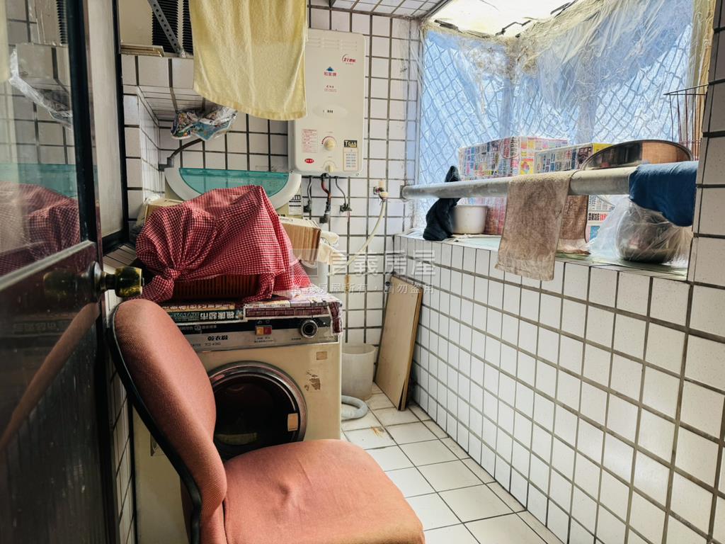 水湳稀有四房美宅房屋室內格局與周邊環境