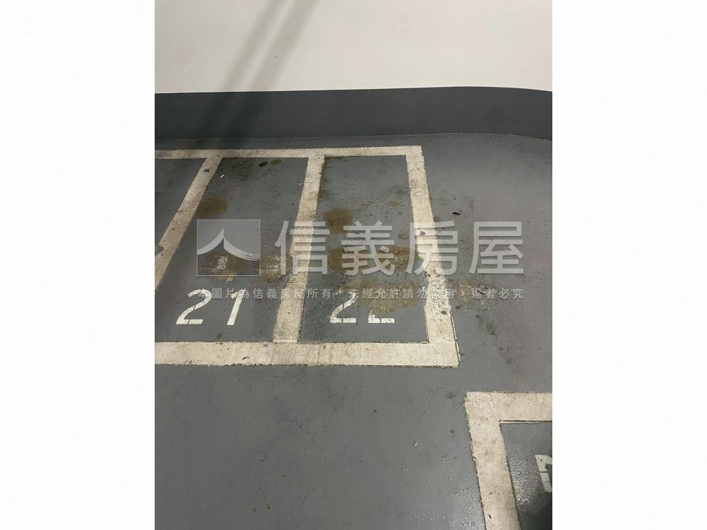 夢想家邊間亮兩房房屋室內格局與周邊環境