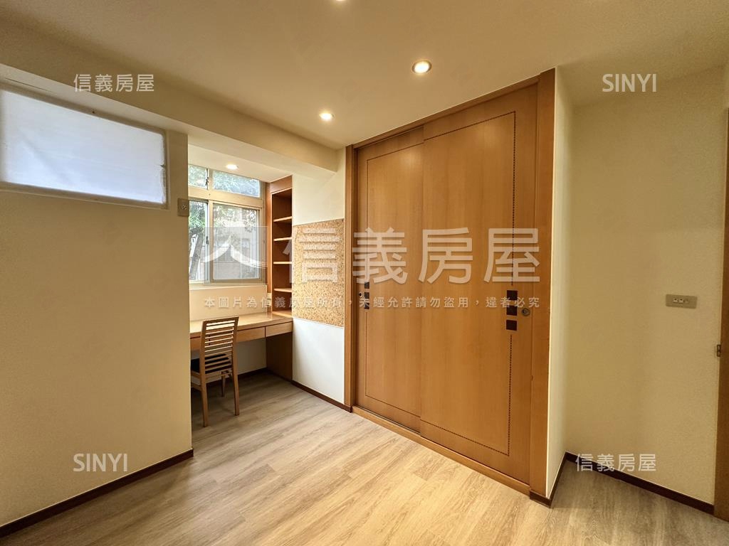 天母國小電梯採光兩房房屋室內格局與周邊環境