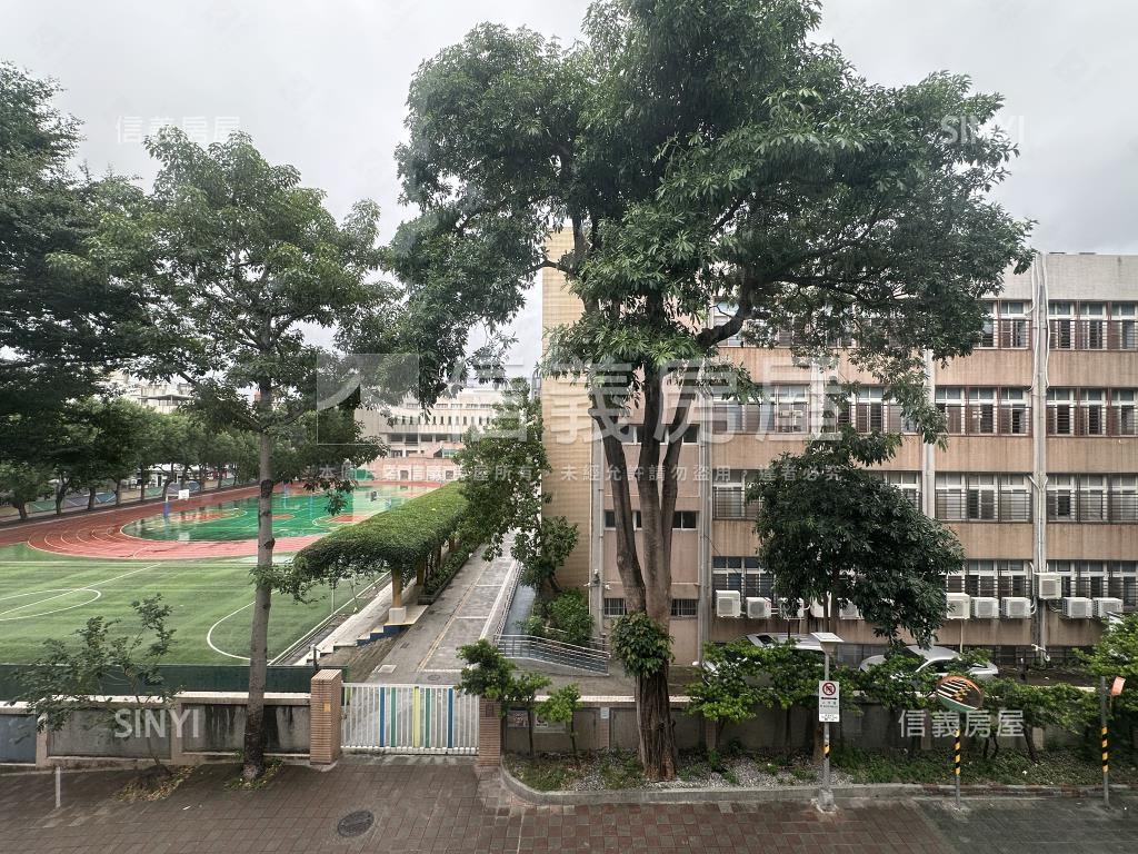 天母國小電梯採光兩房房屋室內格局與周邊環境