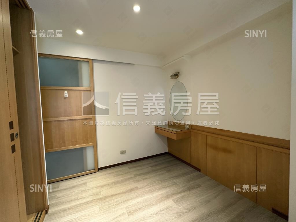 天母國小電梯採光兩房房屋室內格局與周邊環境