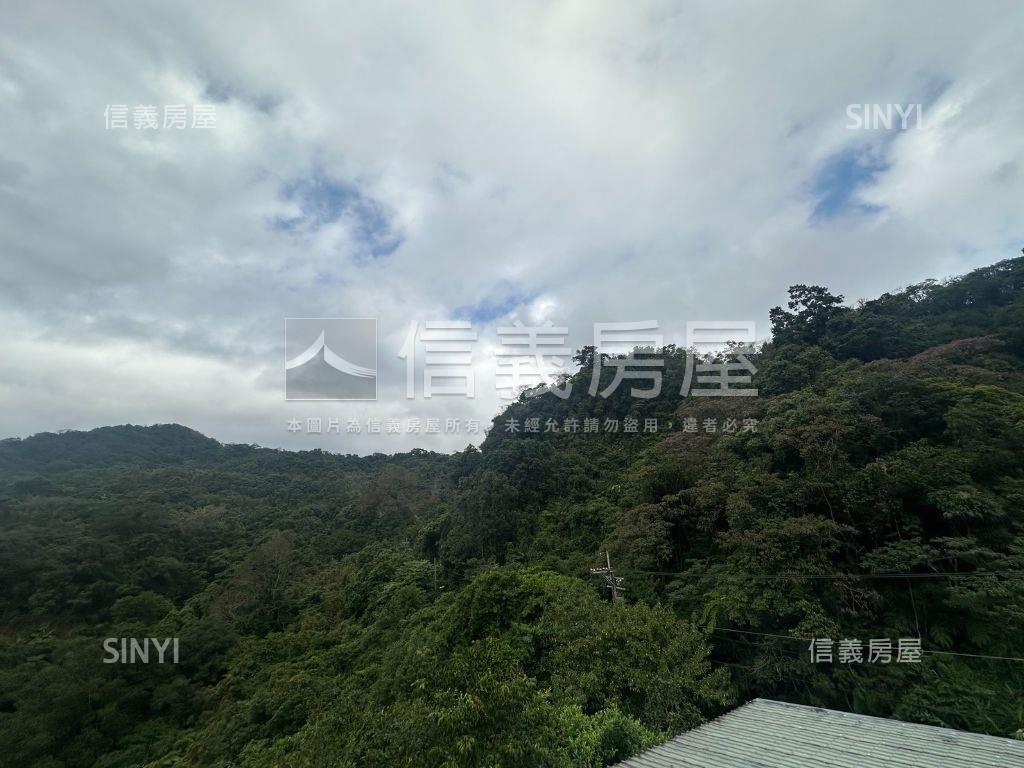 基隆七堵丙種建築用地３０房屋室內格局與周邊環境