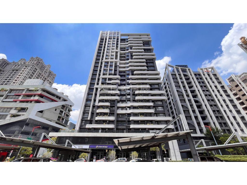 十二期高樓裝潢三房雙平車房屋室內格局與周邊環境