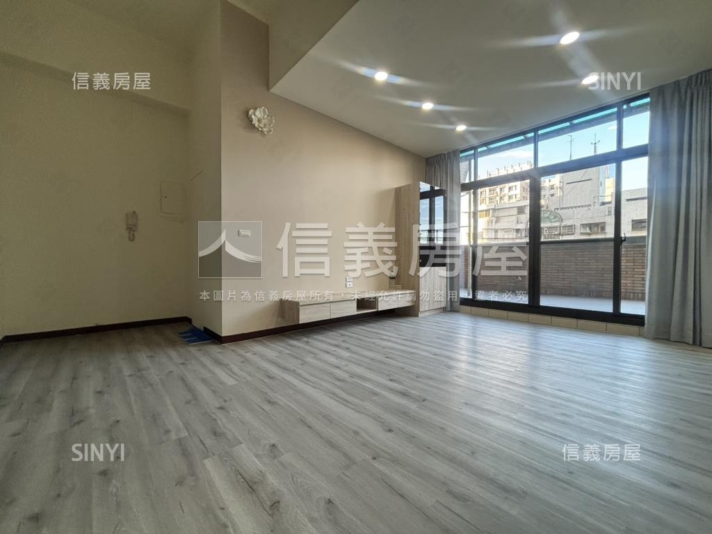 文心捷運三房平車大露台戶房屋室內格局與周邊環境