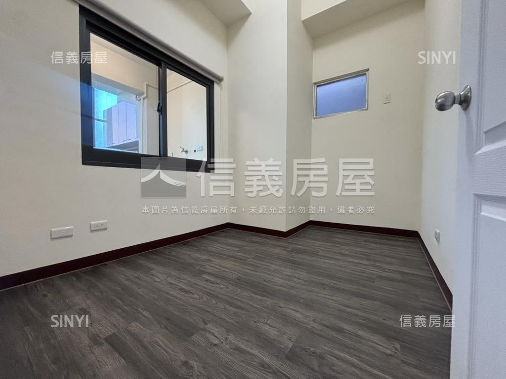 文心捷運三房平車大露台戶房屋室內格局與周邊環境