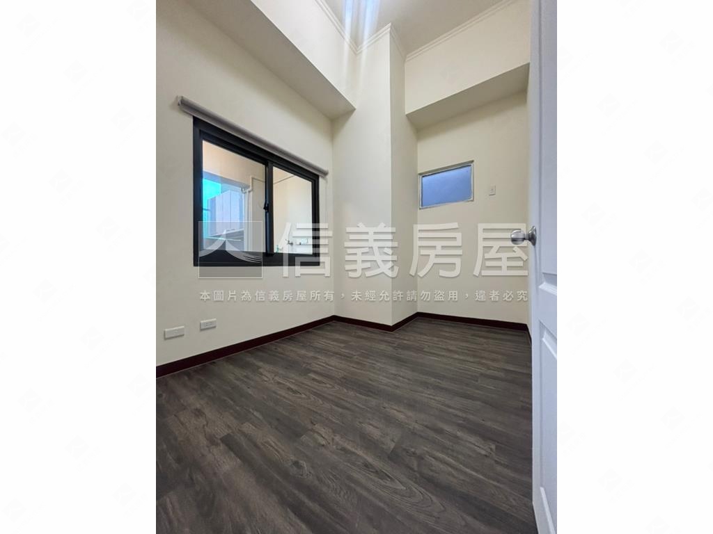 文心捷運三房平車大露台戶房屋室內格局與周邊環境