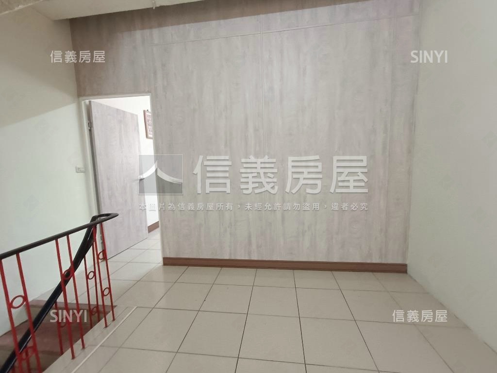 衛武營活巷優質透天房屋室內格局與周邊環境