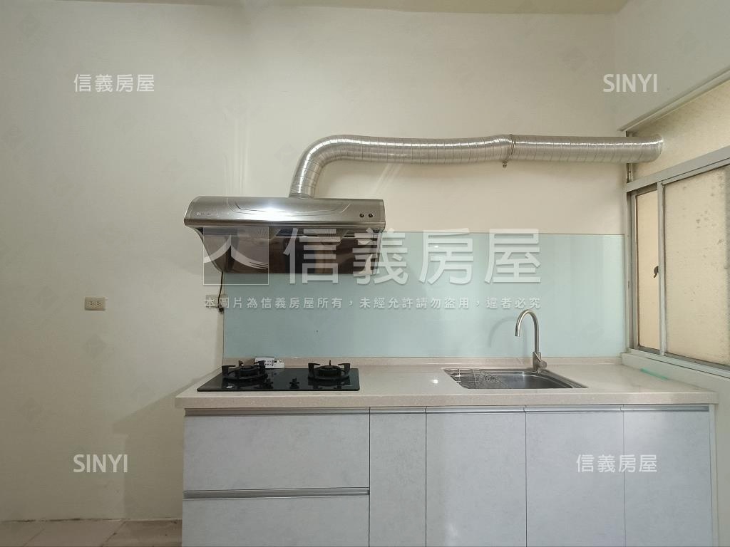 衛武營活巷優質透天房屋室內格局與周邊環境