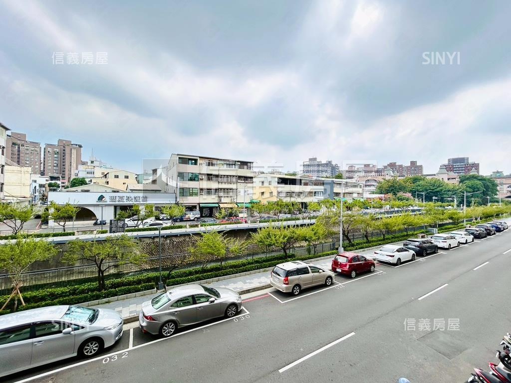 惠宇公爵店面２房屋室內格局與周邊環境