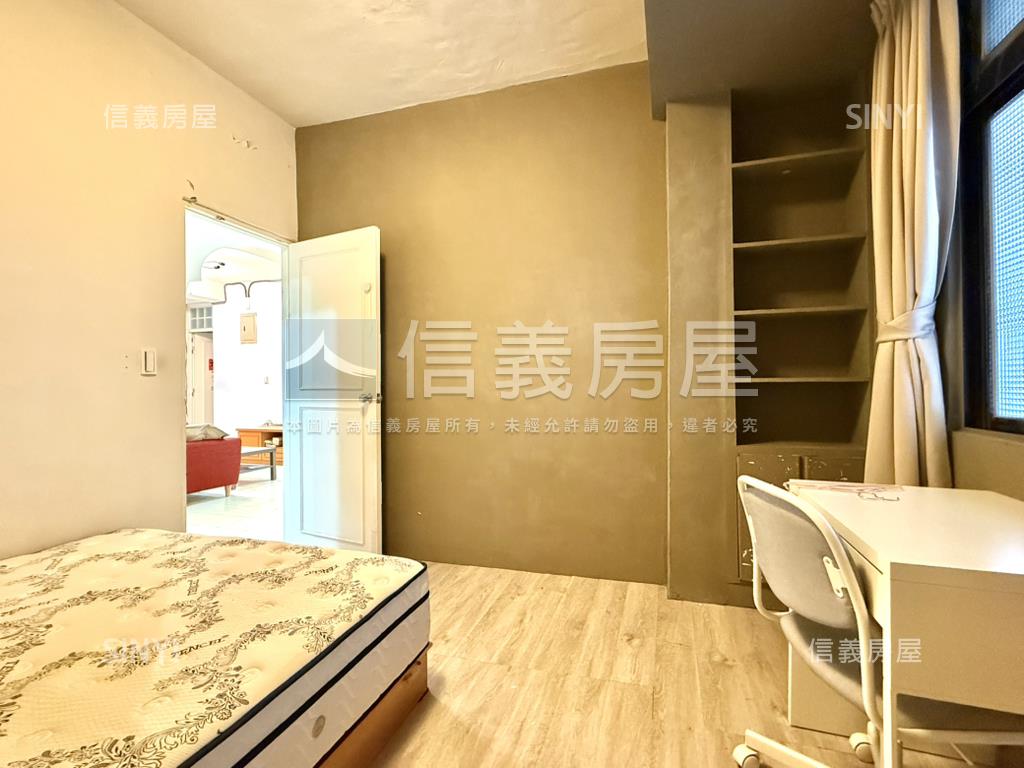 中正路黃金商圈稀有二樓房屋室內格局與周邊環境