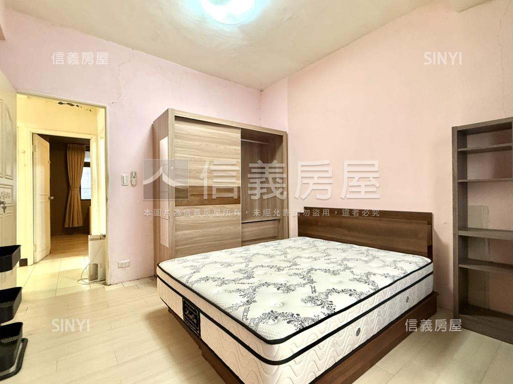 中正路黃金商圈稀有二樓房屋室內格局與周邊環境