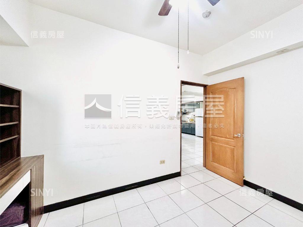 逢甲商圈採光漂亮美兩房房屋室內格局與周邊環境