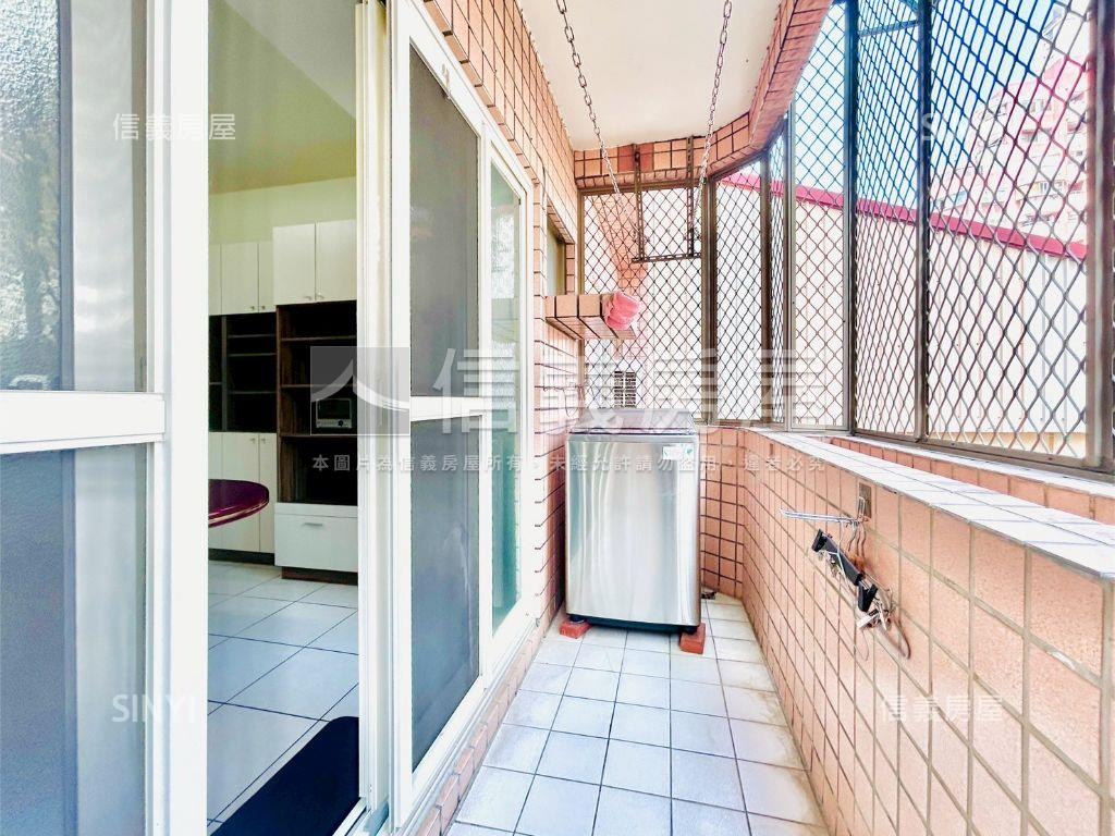 逢甲商圈採光漂亮美兩房房屋室內格局與周邊環境