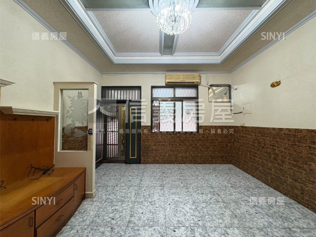 近家樂福透天房屋室內格局與周邊環境