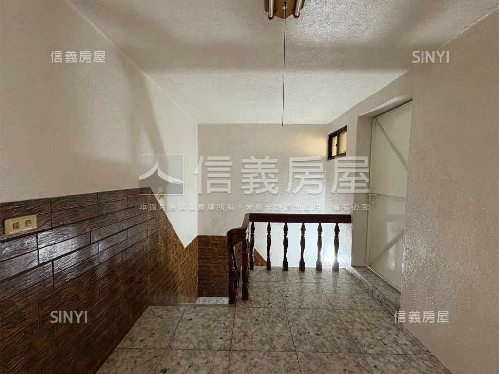 近家樂福透天房屋室內格局與周邊環境