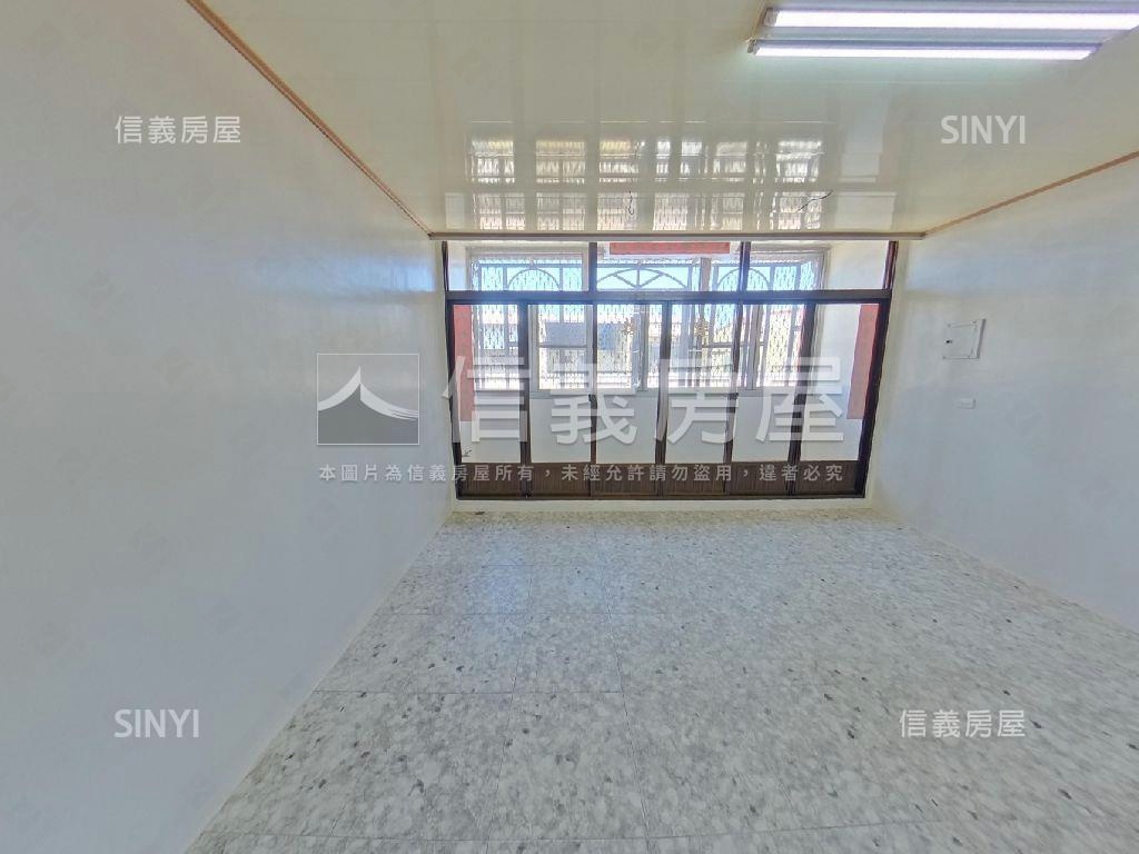 近家樂福透天房屋室內格局與周邊環境