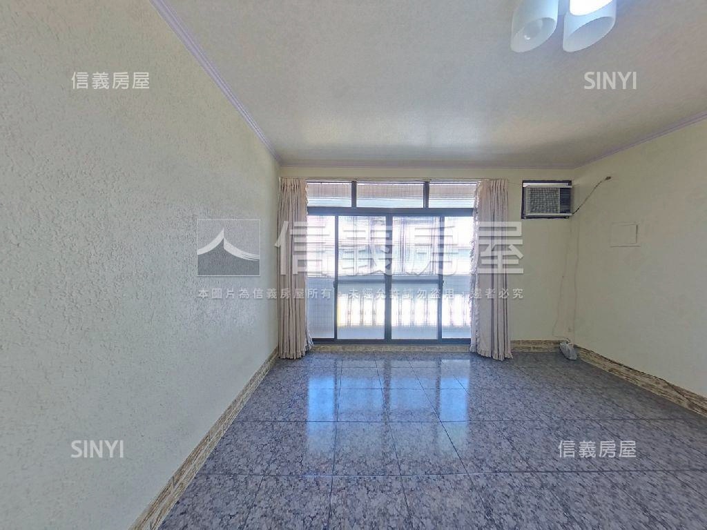 近家樂福透天房屋室內格局與周邊環境