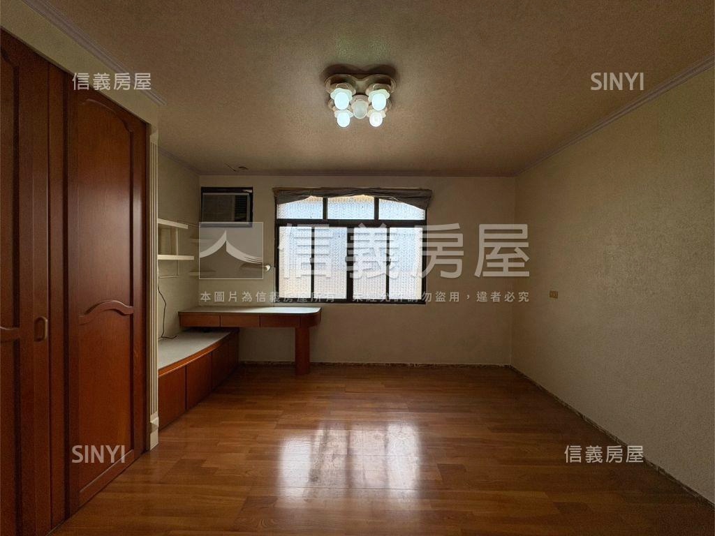 近家樂福透天房屋室內格局與周邊環境