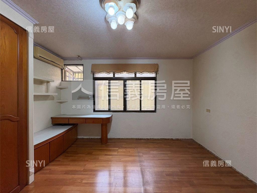 近家樂福透天房屋室內格局與周邊環境