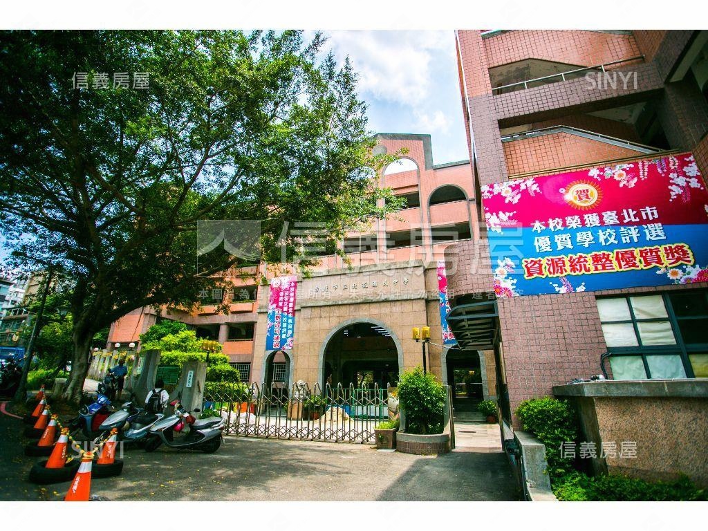 溫泉電梯首購好屋房屋室內格局與周邊環境