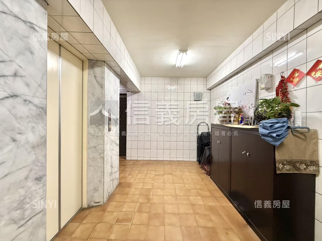 【新接】世貿電梯三房房屋室內格局與周邊環境