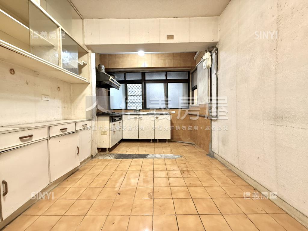 【新接】世貿電梯三房房屋室內格局與周邊環境