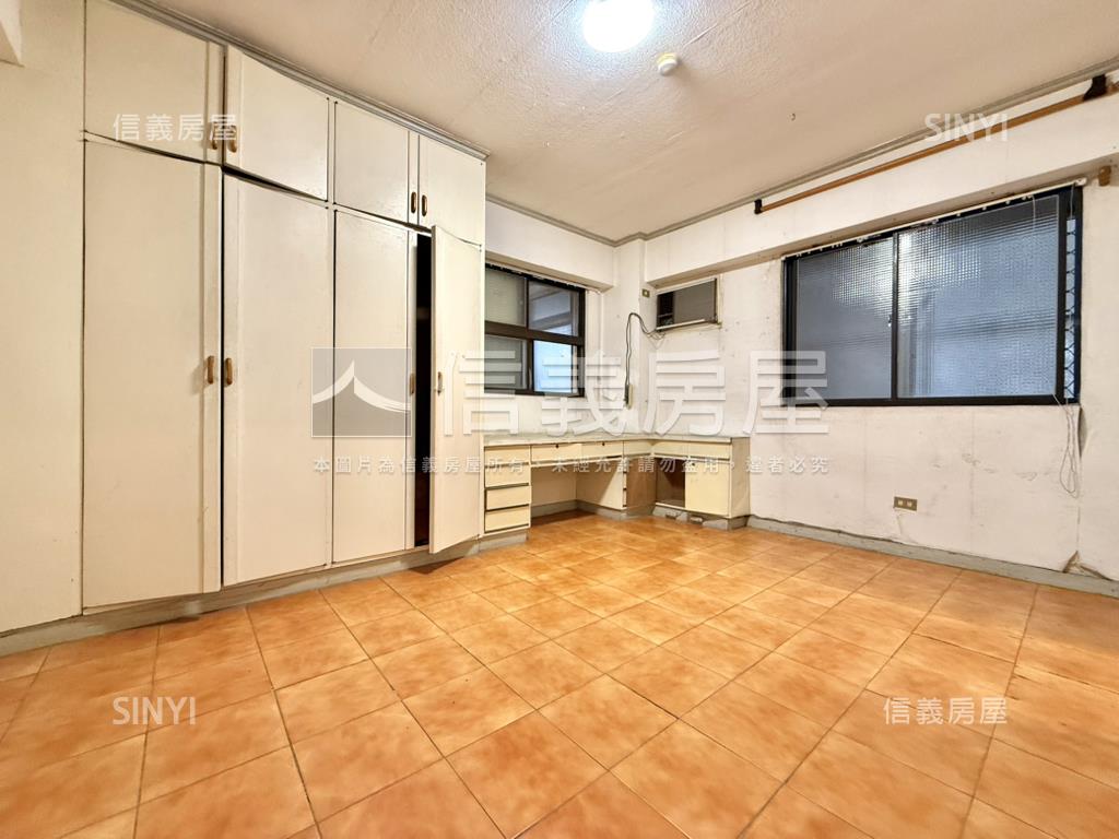 【新接】世貿電梯三房房屋室內格局與周邊環境