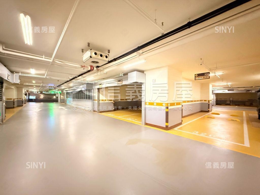 遠雄九五豪華氣派２３樓房屋室內格局與周邊環境