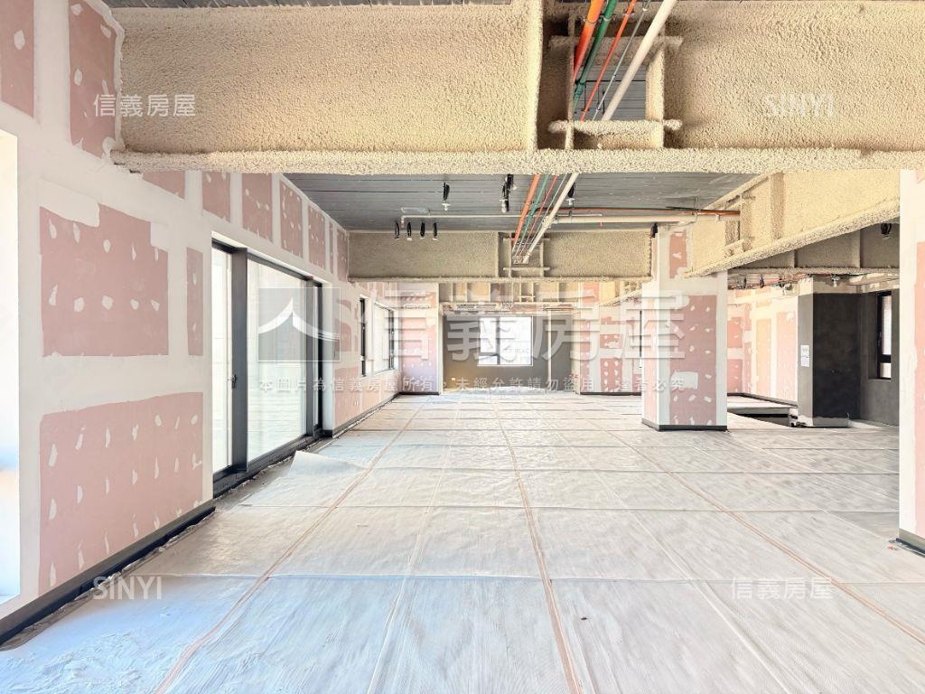 遠雄九五豪華氣派２３樓房屋室內格局與周邊環境