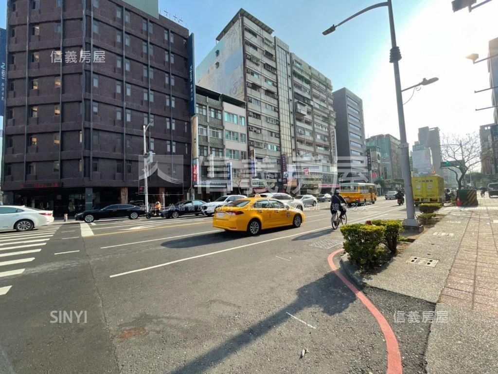 必看！精華地段顯眼店面房屋室內格局與周邊環境