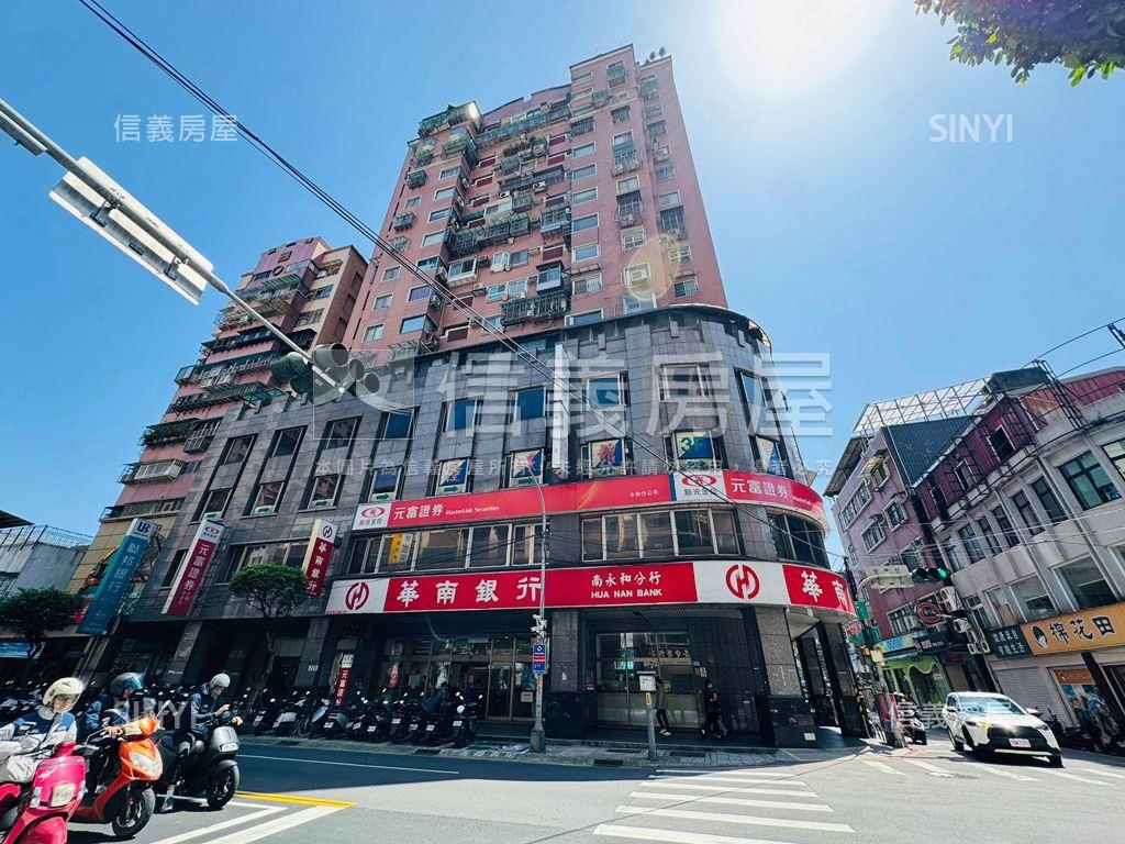 老爺華廈車位房屋室內格局與周邊環境