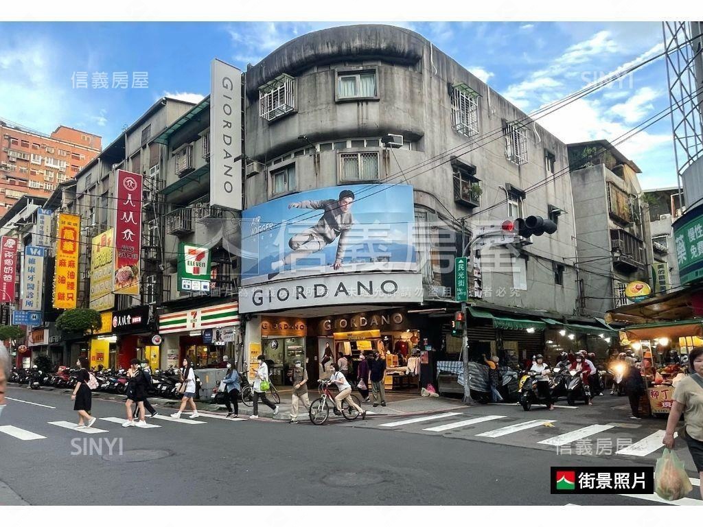 老爺華廈車位房屋室內格局與周邊環境