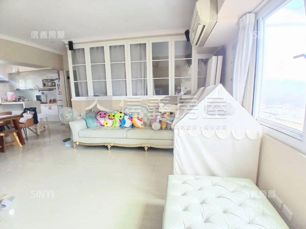 月河美景四房車位房屋室內格局與周邊環境