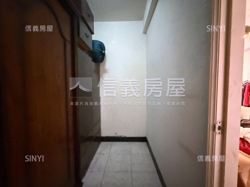 ５．８米面寬方正小別墅房屋室內格局與周邊環境