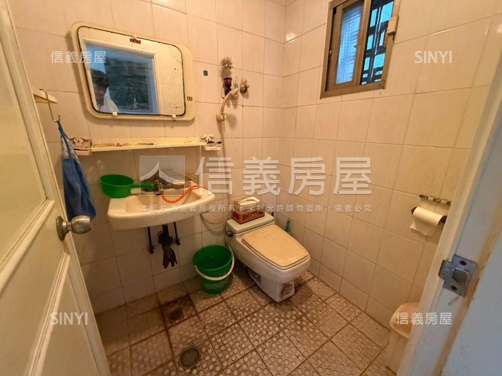 ５．８米面寬方正小別墅房屋室內格局與周邊環境