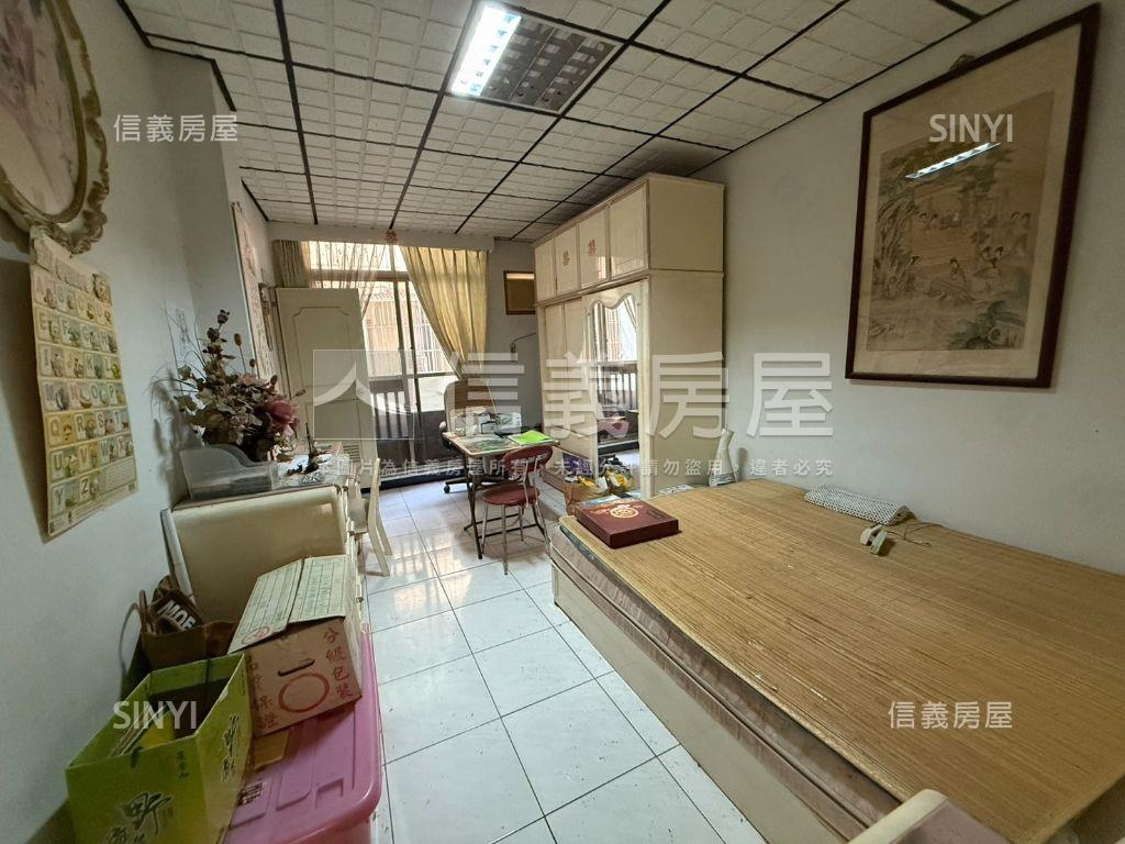 ５．８米面寬方正小別墅房屋室內格局與周邊環境