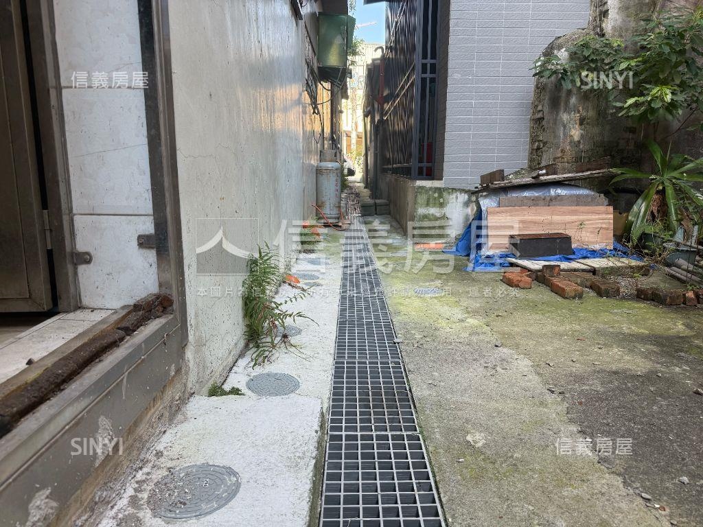 ５．８米面寬方正小別墅房屋室內格局與周邊環境