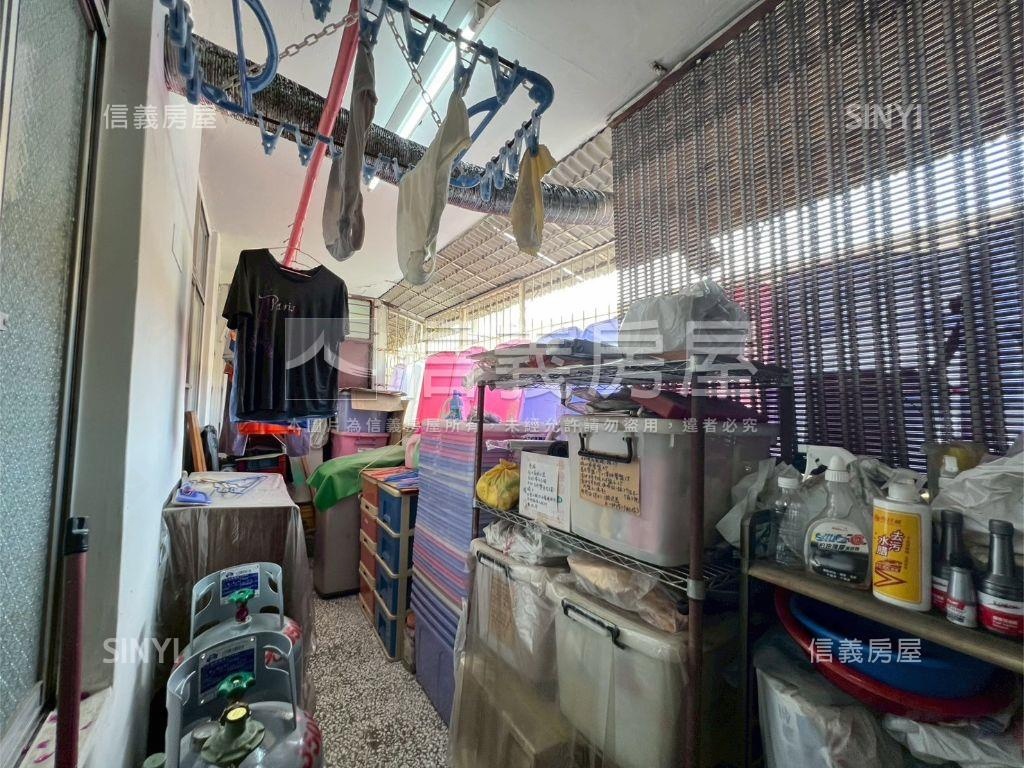 左營果貿低總價成家三房房屋室內格局與周邊環境