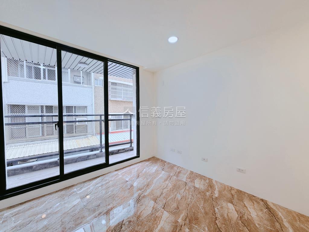 全新落成！近銀行臨路透天房屋室內格局與周邊環境