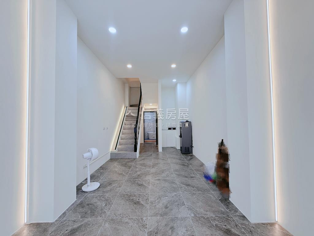 全新落成！近銀行臨路透天房屋室內格局與周邊環境