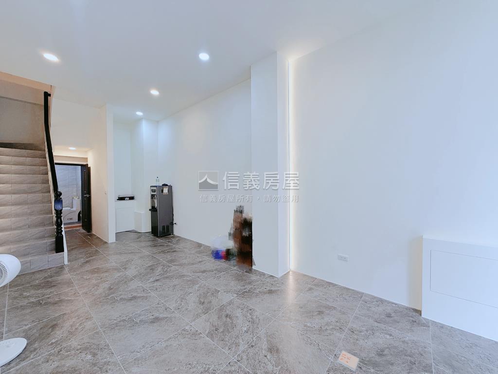 全新落成！近銀行臨路透天房屋室內格局與周邊環境