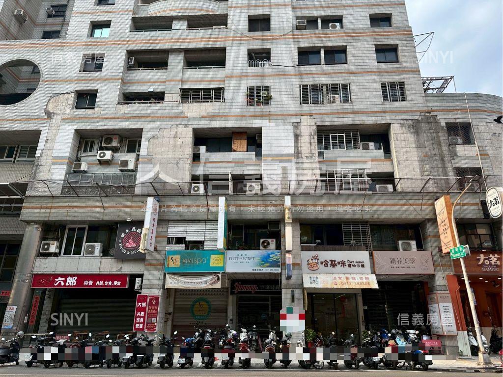 凹子底捷運百貨公園店面房屋室內格局與周邊環境