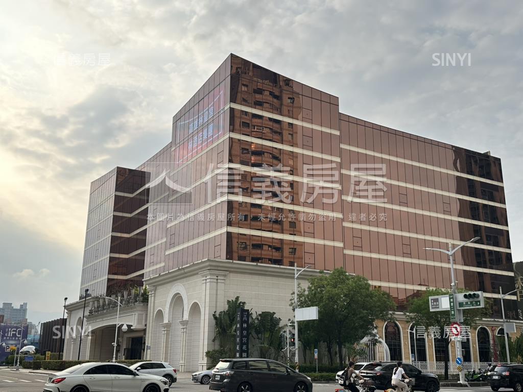 凹子底捷運百貨公園店面房屋室內格局與周邊環境