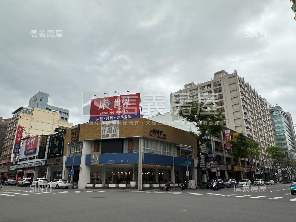 凹子底捷運百貨公園店面房屋室內格局與周邊環境